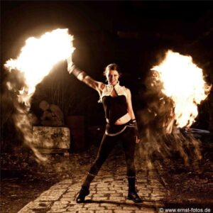 01=feuer show solo berlin