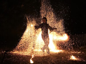 03a=feuer funken feuer show