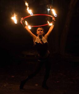 06=feuer hoop show buchen
