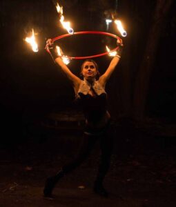 11=hochzeit feuershow mit brennenden herzen