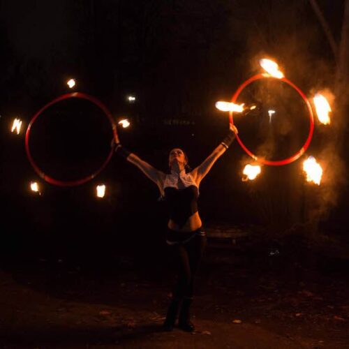 04=fire hulahoops
